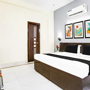 Super Collection O Sector 45 Near Huda Metro Station Gurgaon